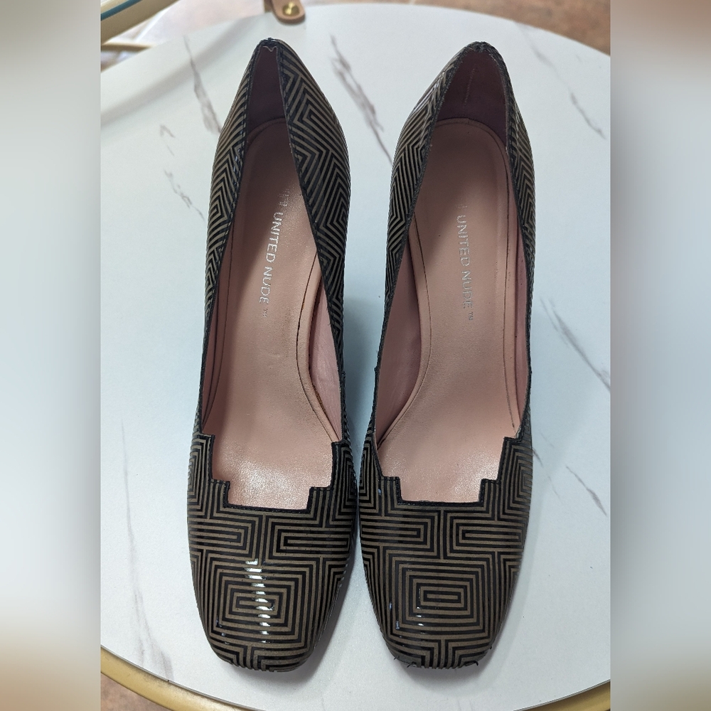 United Nude Geometric Pumps